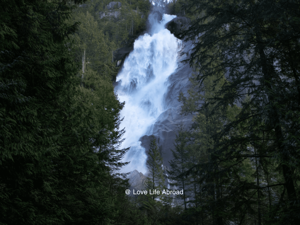 The Shannon Falls in Squamish can be seem from the Sea to Sky Highway when driving from Vancouver to Whistler