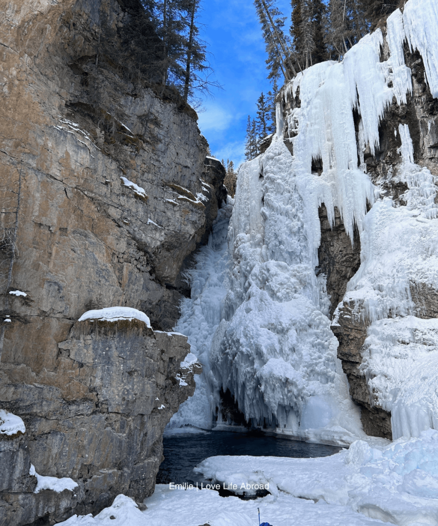 The beautifil waterfalls at Johnston Canyon (Lower Falls)