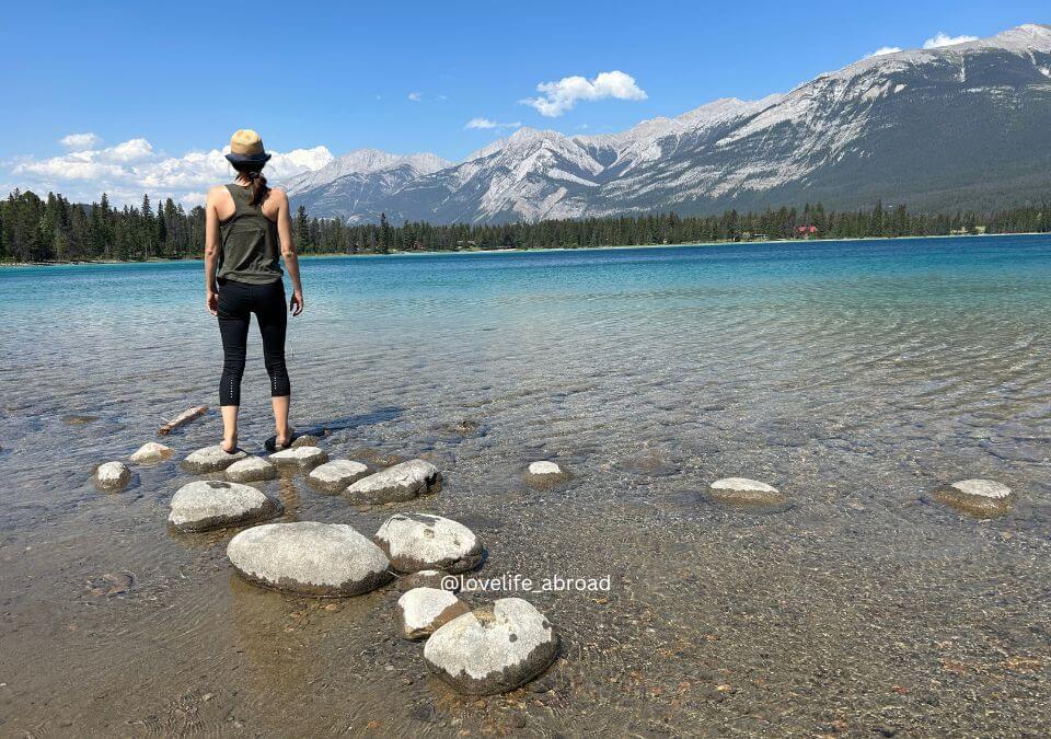 Edith Lake in Jasper National Park Its perfect for paddle boarding or relaxing